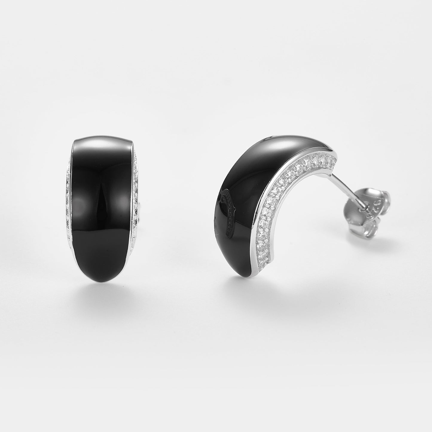 SMALTO Silver Stud Earring – White Rhodium with Black Enamel