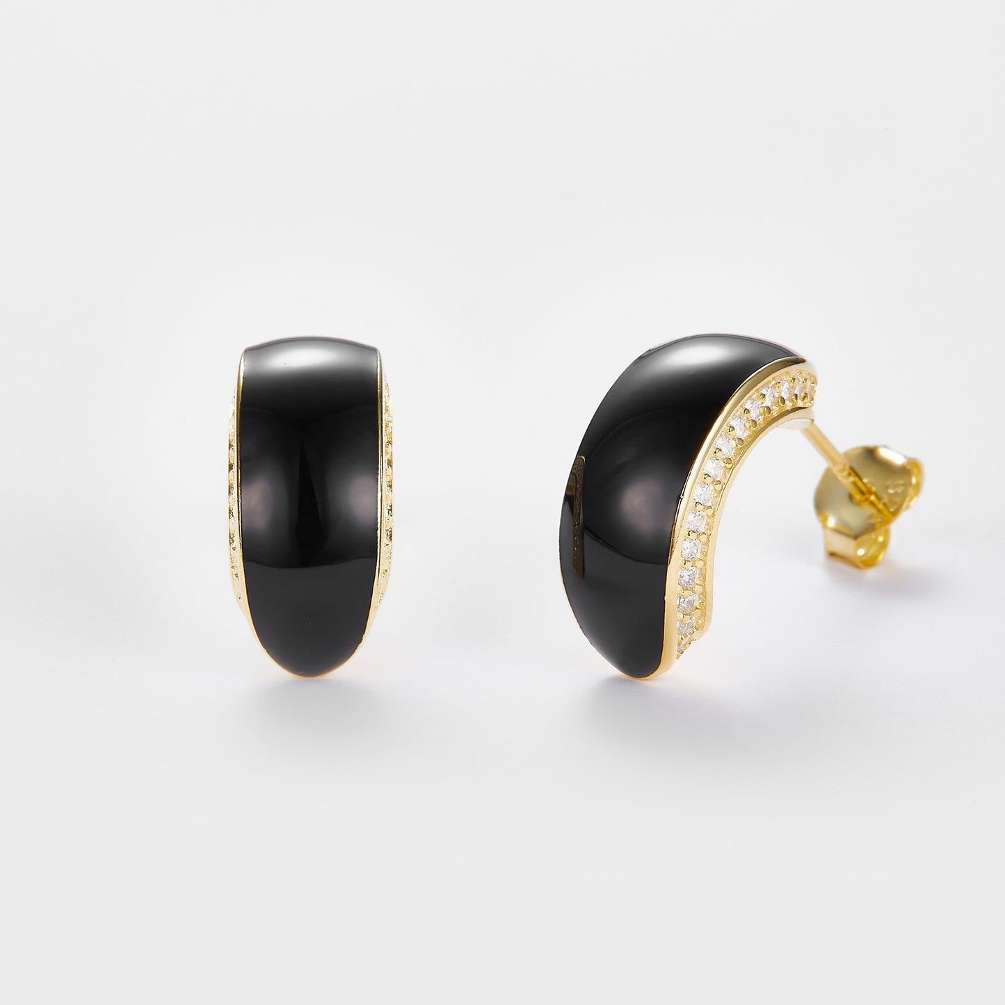 SMALTO Silver Stud Earring – Yellow Gold with Black Enamel