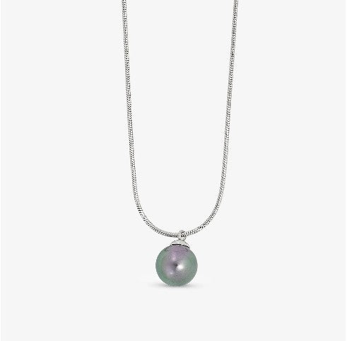 Gray Necklace Nuada