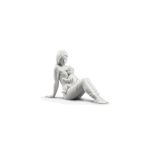 A mother's love Figurine. Matte White REF: 1009337