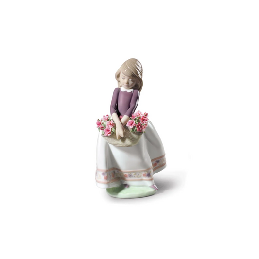 May Flowers Girl Figurine. Special Version REF: 1009178