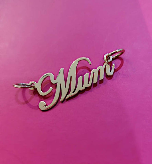 18kt Gold MUM Pendant