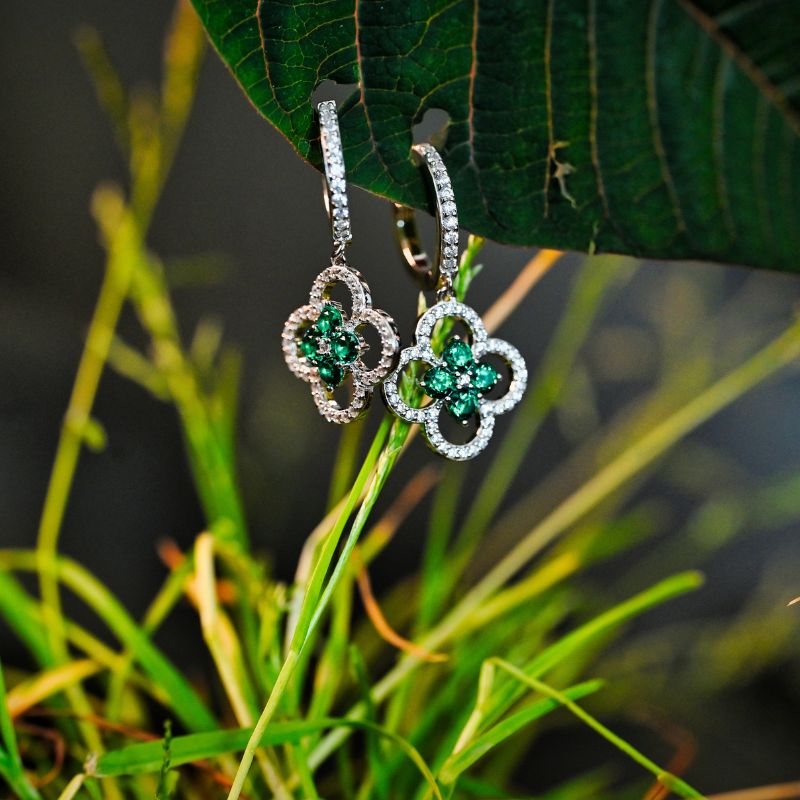 Fortuna Earrings with Green Crystals